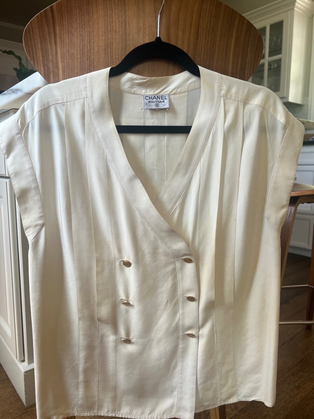 Vintage CHANEL Cream Silk Blouse Gold Buttons 6
